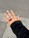Agnes Ring, Amber